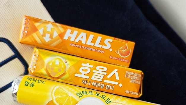 “레몬사탕 한 알, 목은 살고 감기는 달아났다” – 여름 냉방병, 상쾌함으로 싸우는 작은 처방