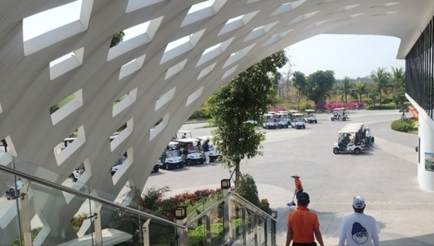 [단독] “한국인만 50만 동?”… 베트남 골프장의 ‘과잉 팁’ 부메랑